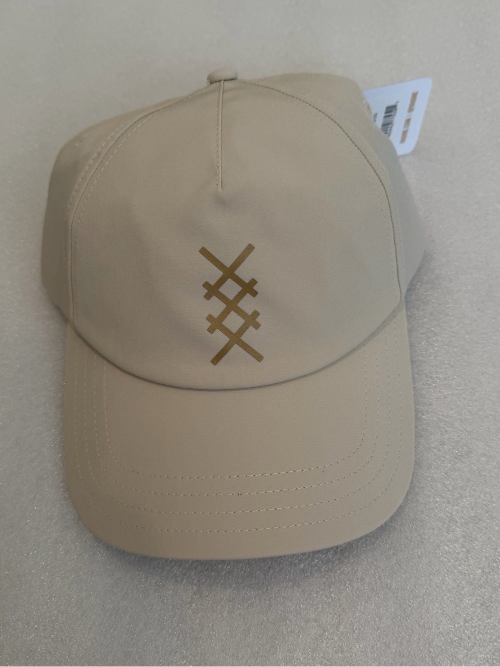 NWT Rhône Everyday Baseball Cap